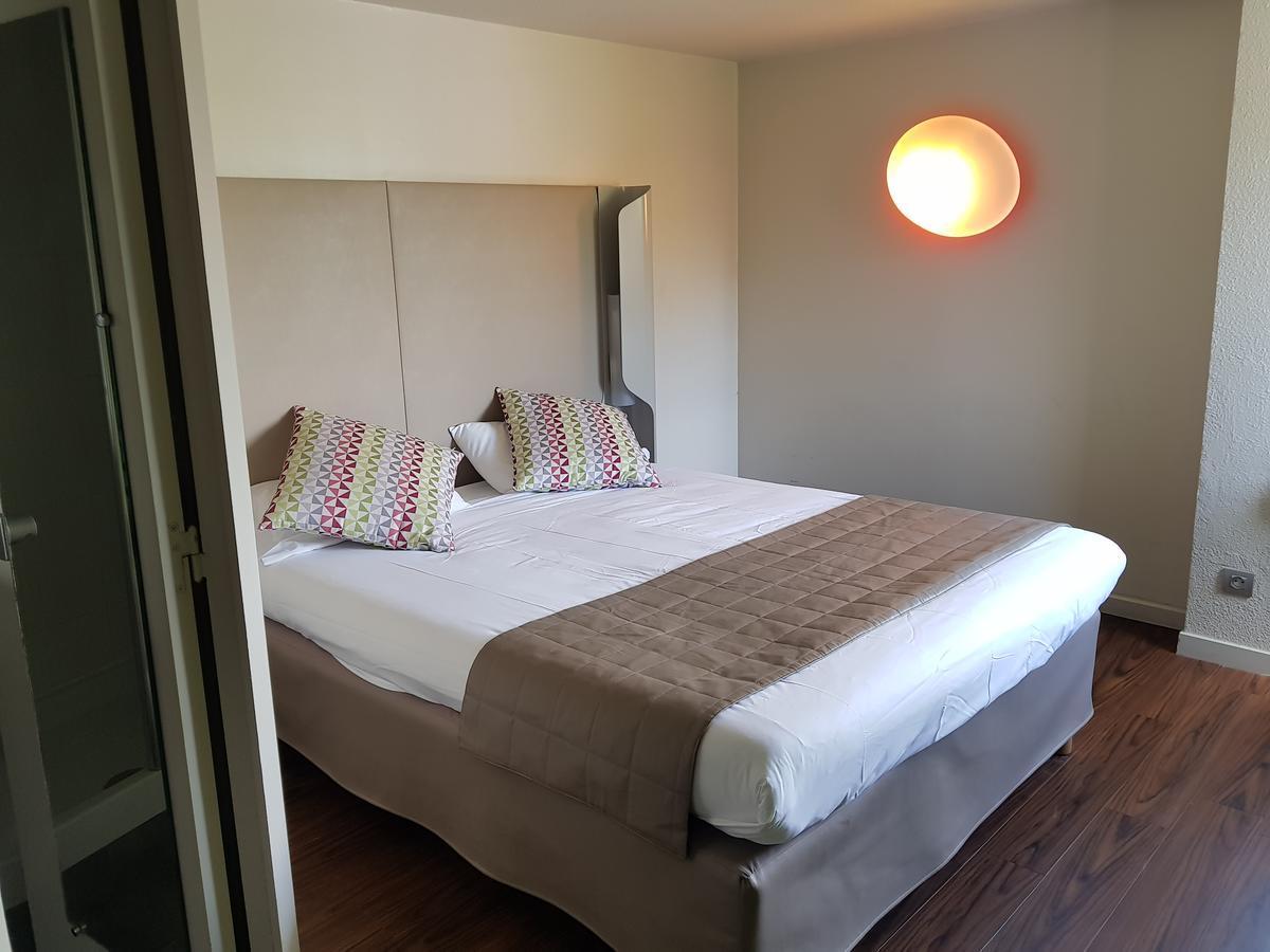 Hotel Campanile Antibes Buitenkant foto
