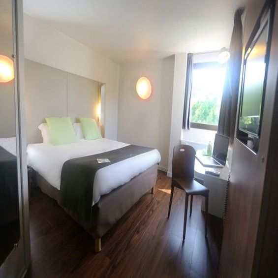 Hotel Campanile Antibes Buitenkant foto